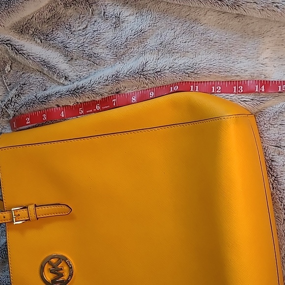 Michael Kors bag - Picture 7 of 10